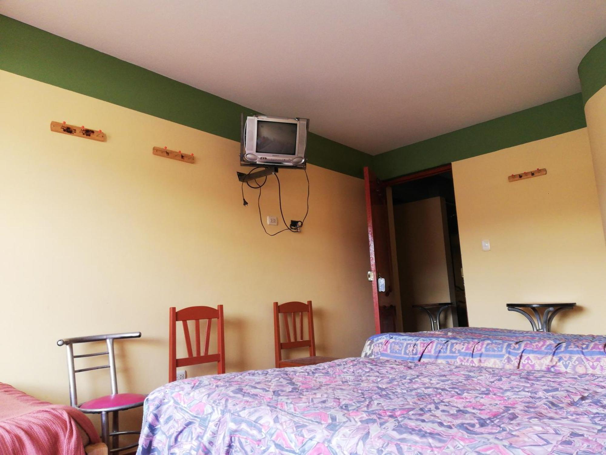 Хостел Scheler Artizon Trek'S House Уарас Экстерьер фото
